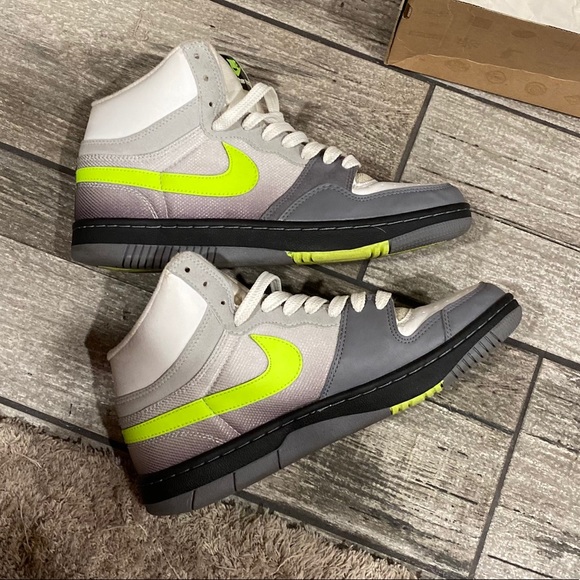 Hi top Air max men’s size 9.5 - Picture 2 of 5